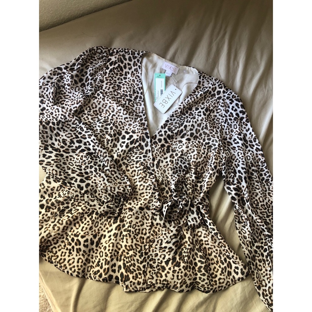 Cheetah print - Wrap blouse (NWT)